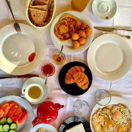 Konukevi Lord Byron 4*