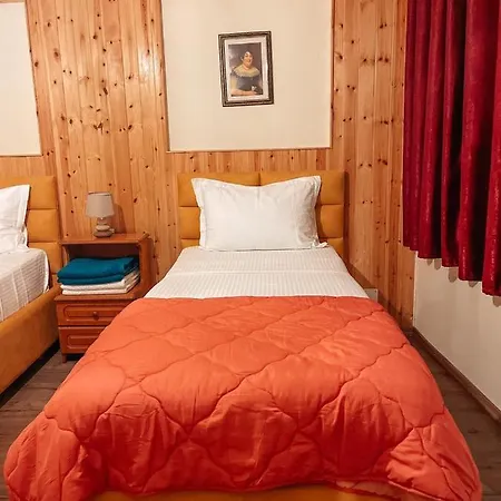 Casa de hóspedes Lord Byron Tepelene