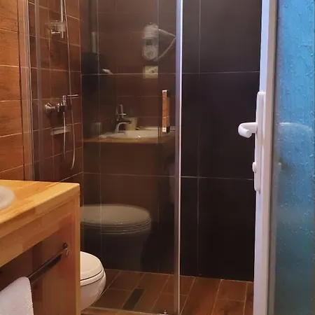 Casa de hóspedes Lord Byron Tepelene